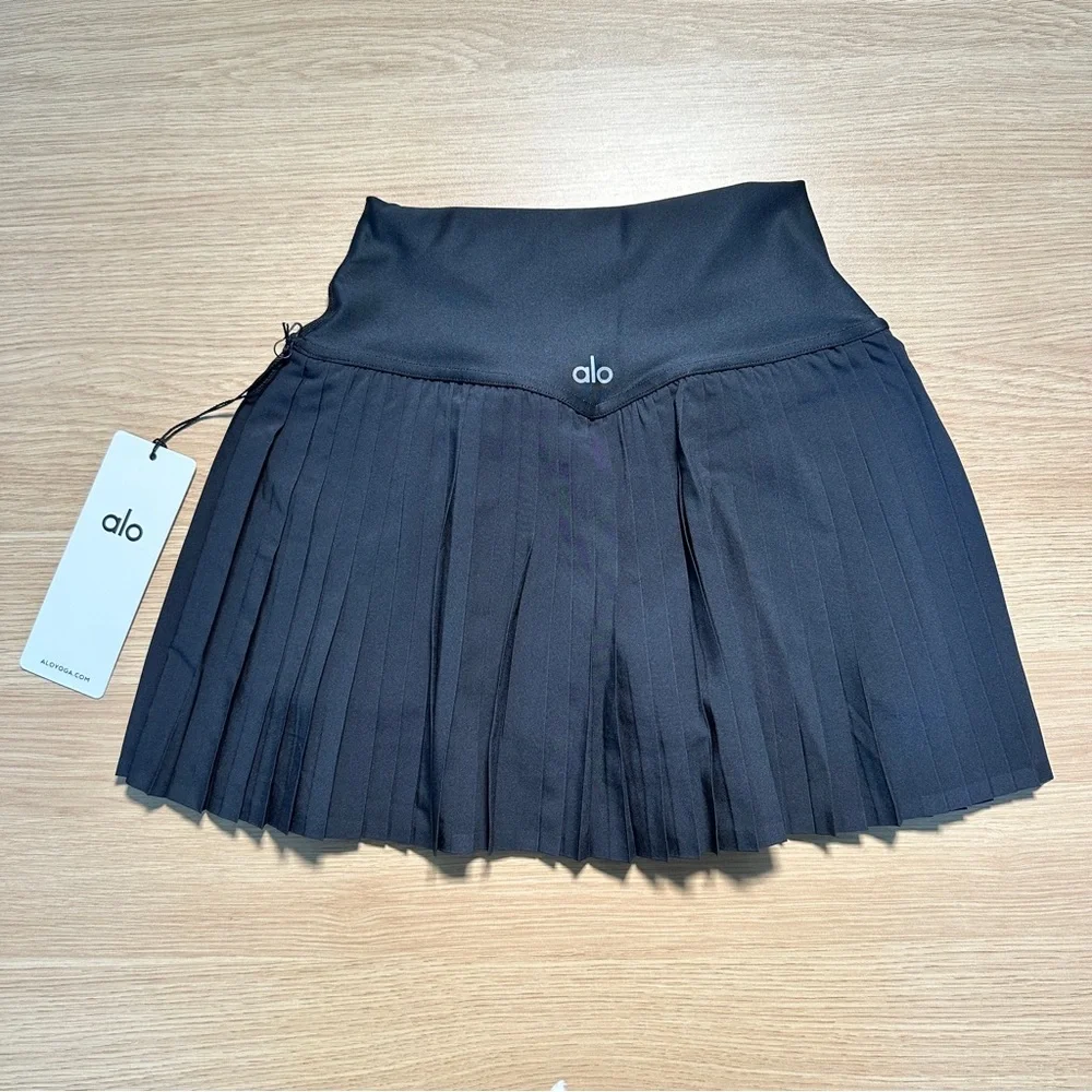 NWT Alo Yoga Grand Slam Tennis Skirt in black